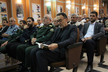 آیین رونمایی از کتاب «زود برگرد» در شهر اراک