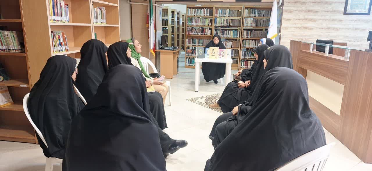 «خط‌ به‌ خط با روح‌الله» در کتابخانه‌های عمومی دیار آفتاب