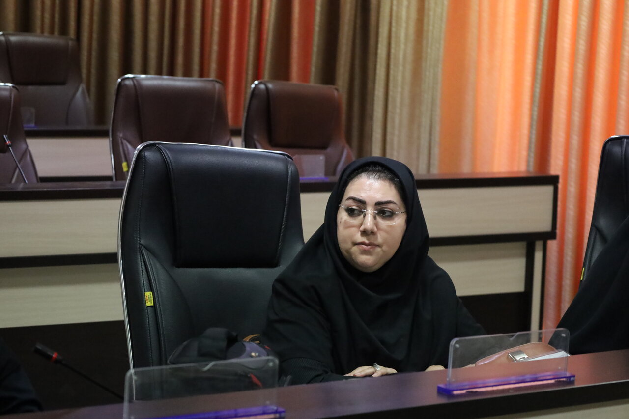 محفل ادبی «روحالله» در کتابخانه مرکزی آذربایجانغربی برگزار شد