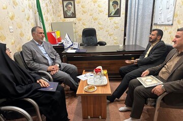 دیدار مدیرکل کتابخانه های عمومی خوزستان با نماینده مجلس