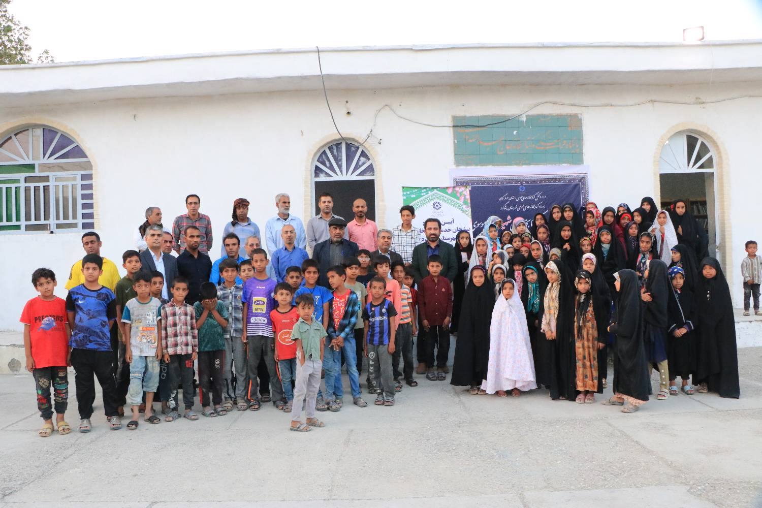 سه پیشخان خدمات کتابخانه ای در روستاهای بشاگرد افتتاح شد