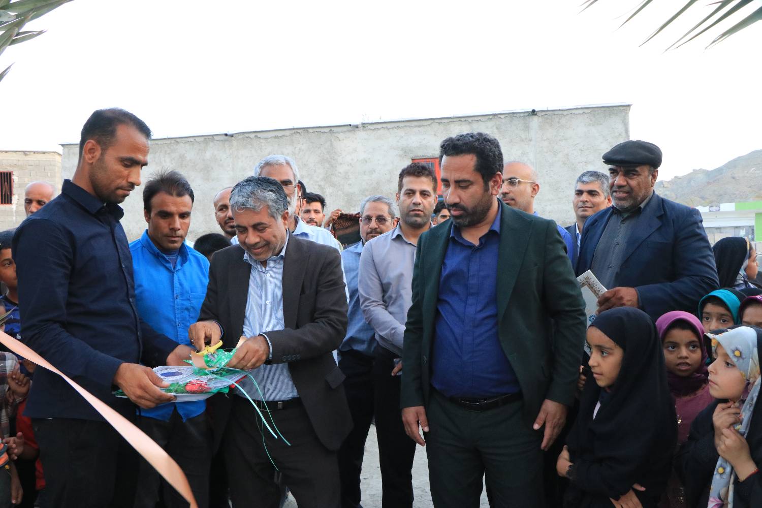 سه پیشخان خدمات کتابخانه ای در روستاهای بشاگرد افتتاح شد