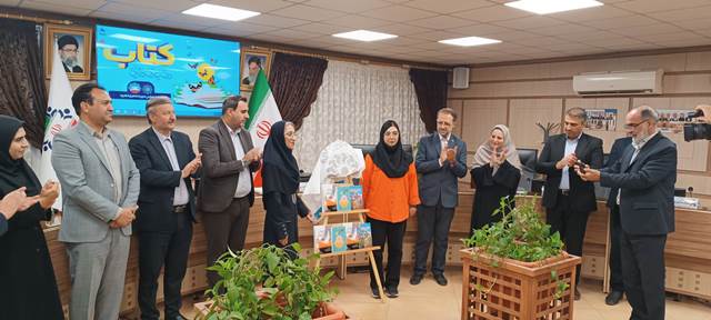 رونمایی از سه عنوان کتاب در صحن علنی شورای اسلامی شهر شاهرود