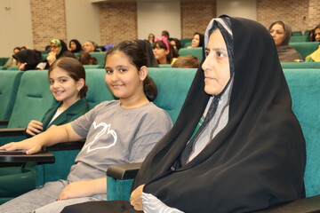 جشن بزرگ عید غدیر در محل کتابخانه مرکزی یزد برگزار شد