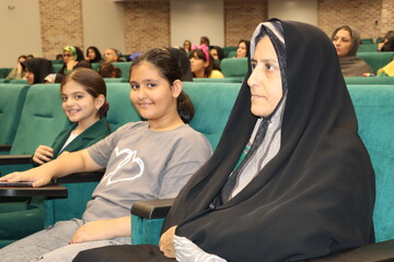 جشن بزرگ عید غدیر در محل کتابخانه مرکزی یزد برگزار شد