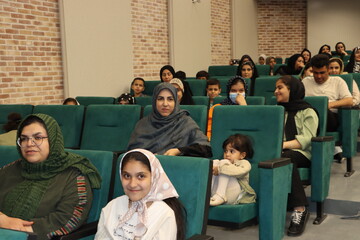 جشن بزرگ عید غدیر در محل کتابخانه مرکزی یزد برگزار شد