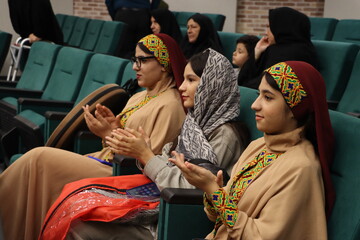 جشن بزرگ عید غدیر در محل کتابخانه مرکزی یزد برگزار شد