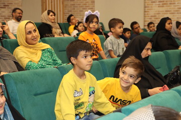 جشن بزرگ عید غدیر در محل کتابخانه مرکزی یزد برگزار شد