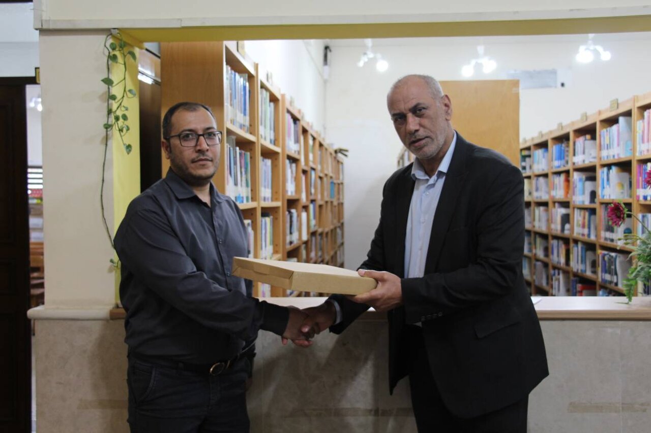 اهدای ۸۸۵۴ جلد کتاب آموزشی قلمچی به کتابخانههای عمومی گلستان