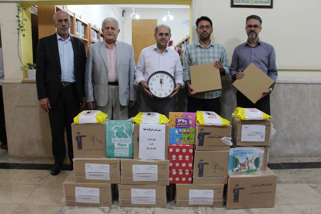 اهدای ۸۸۵۴ جلد کتاب آموزشی قلمچی به کتابخانههای عمومی گلستان