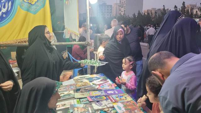 موکبهای فرهنگی کتابخانههای عمومی استان سمنان در مسیر «راهپیمایی بزرگ غدیر» برپا شد