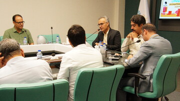 یازدهمین نشست از سلسله نشست های کتاب، یزد، فرهنگ در محل کتابخانه مرکزی یزد برگزار شد