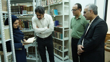 یازدهمین نشست از سلسله نشست های کتاب، یزد، فرهنگ در محل کتابخانه مرکزی یزد برگزار شد