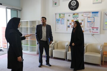 بازدید سرپرست اداره کل از کتابخانه مرکزی امام خمینی (قدس سره) مشهد