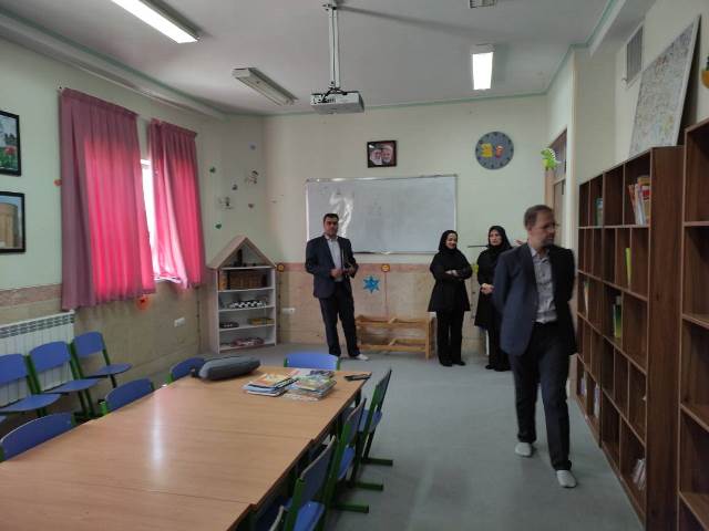 بازدید میدانی مدیرکل کتابخانه‌های عمومی استان سمنان از ۶ کتابخانه‌ نهادی و مشارکتی در دامغان