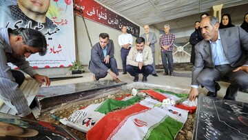 تجدید میثاق کارکنان و کتابداران استان زنجان با شهدای جنگ تحمیلی رژیم صهیونیستی