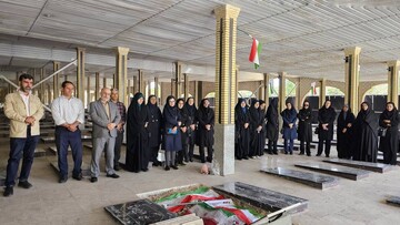 تجدید میثاق کارکنان و کتابداران استان زنجان با شهدای جنگ تحمیلی رژیم صهیونیستی