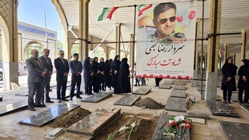 تجدید میثاق کارکنان و کتابداران استان زنجان با شهدای جنگ تحمیلی رژیم صهیونیستی