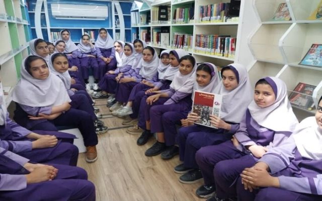 بهره مندی بیش از پنج هزار نفر از خدمات کتابخانه سیار اتوبوسی شاهرود طی دو ماه