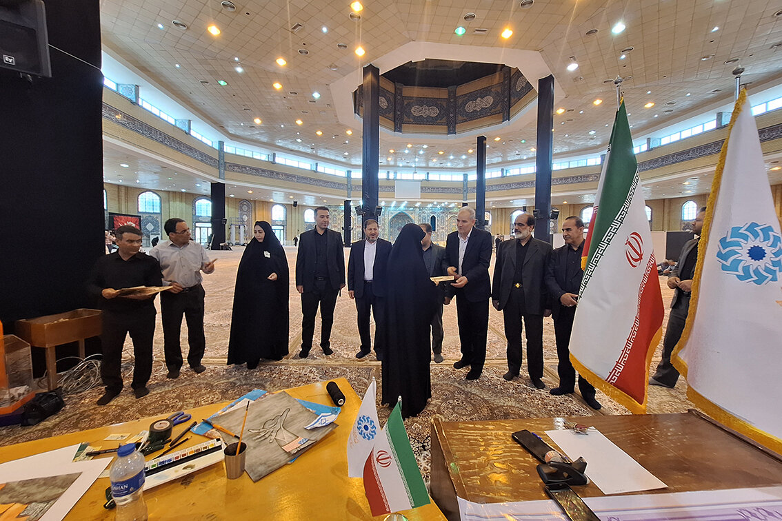 پویش «ایستاده برای ایران» برگزار شد