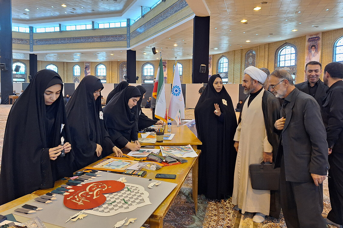 پویش «ایستاده برای ایران» برگزار شد