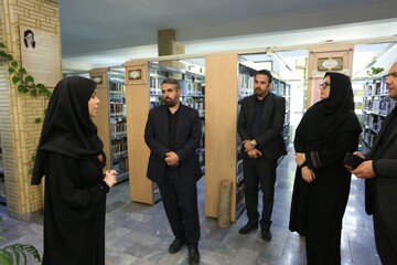 بازدید از کتابخانه عمومی علامه رفیعی قزوین