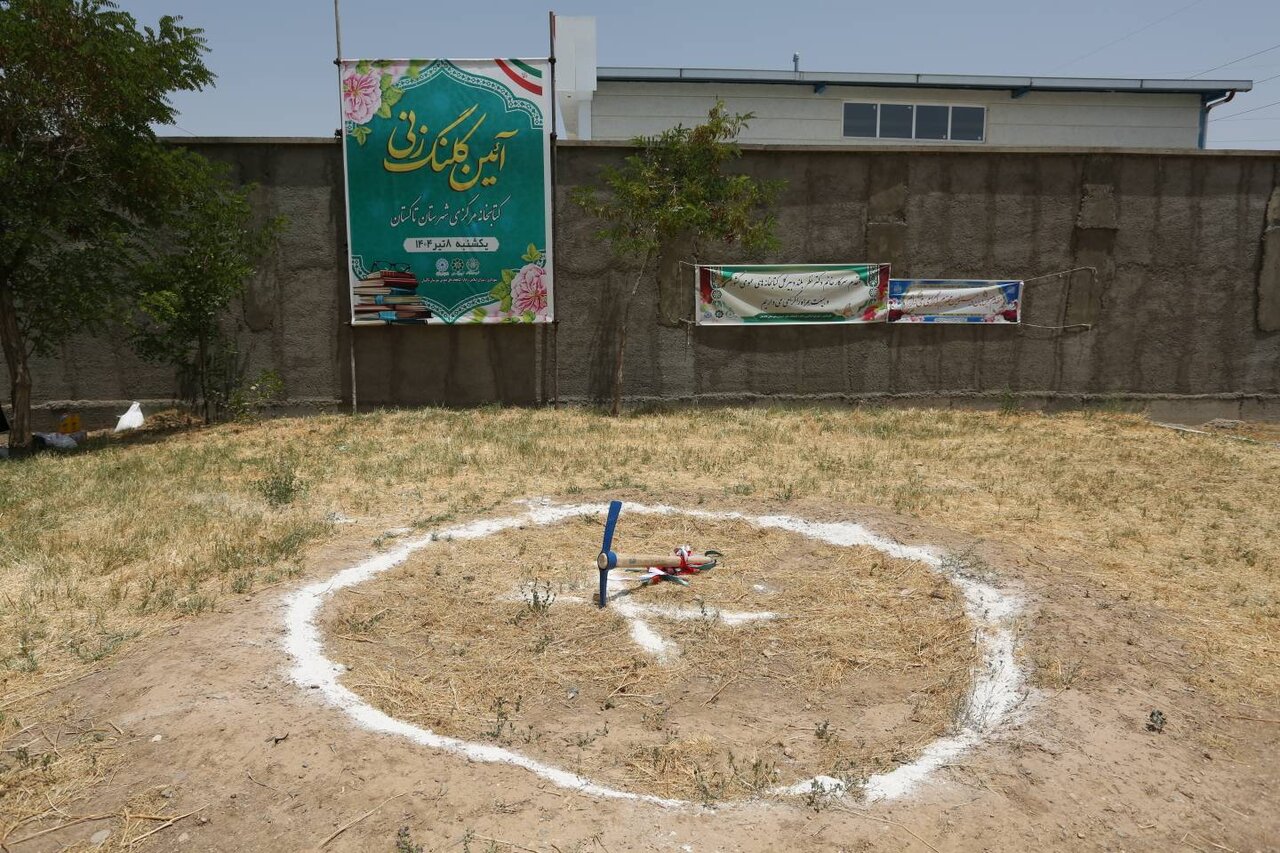 کلنگ احداث کتابخانه مرکزی تاکستان در زمین ۳۰ میلیاردی به زمین خورد/ آغاز ساخت کتابخانه ای مدرن در قلب تاکستان