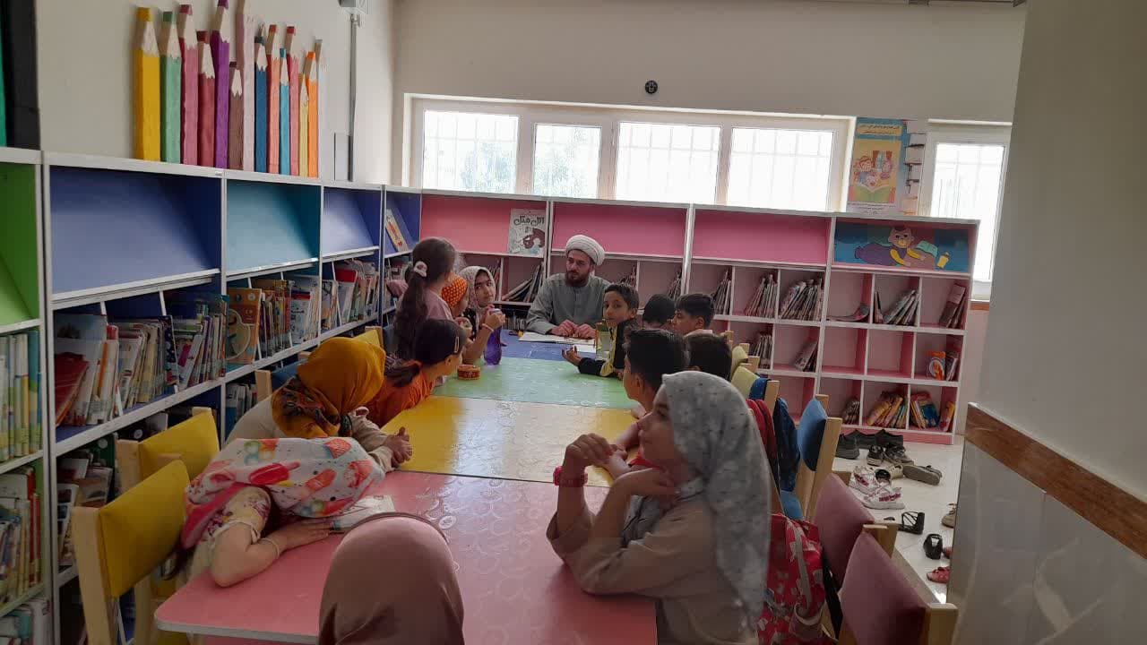 طنین حماسه و هنر در کتابخانههای عمومی استان مرکزی