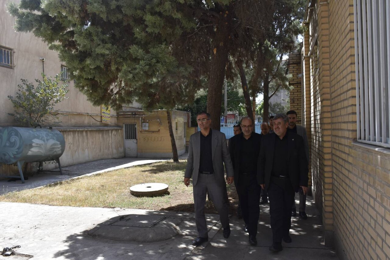 بازدید مدیران‌کل کتابخانه‌های عمومی و فرهنگ و ارشاد اسلامی آذربایجان‌شرقی از کتابخانه‌های عمومی بناب