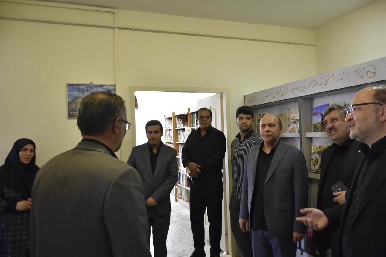 بازدید مدیرانکل کتابخانههای عمومی و فرهنگ و ارشاد اسلامی آذربایجانشرقی از کتابخانههای عمومی بناب
