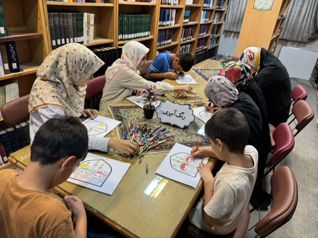 شور و شعور حسینی در کتابخانههای عمومی استان مرکزی