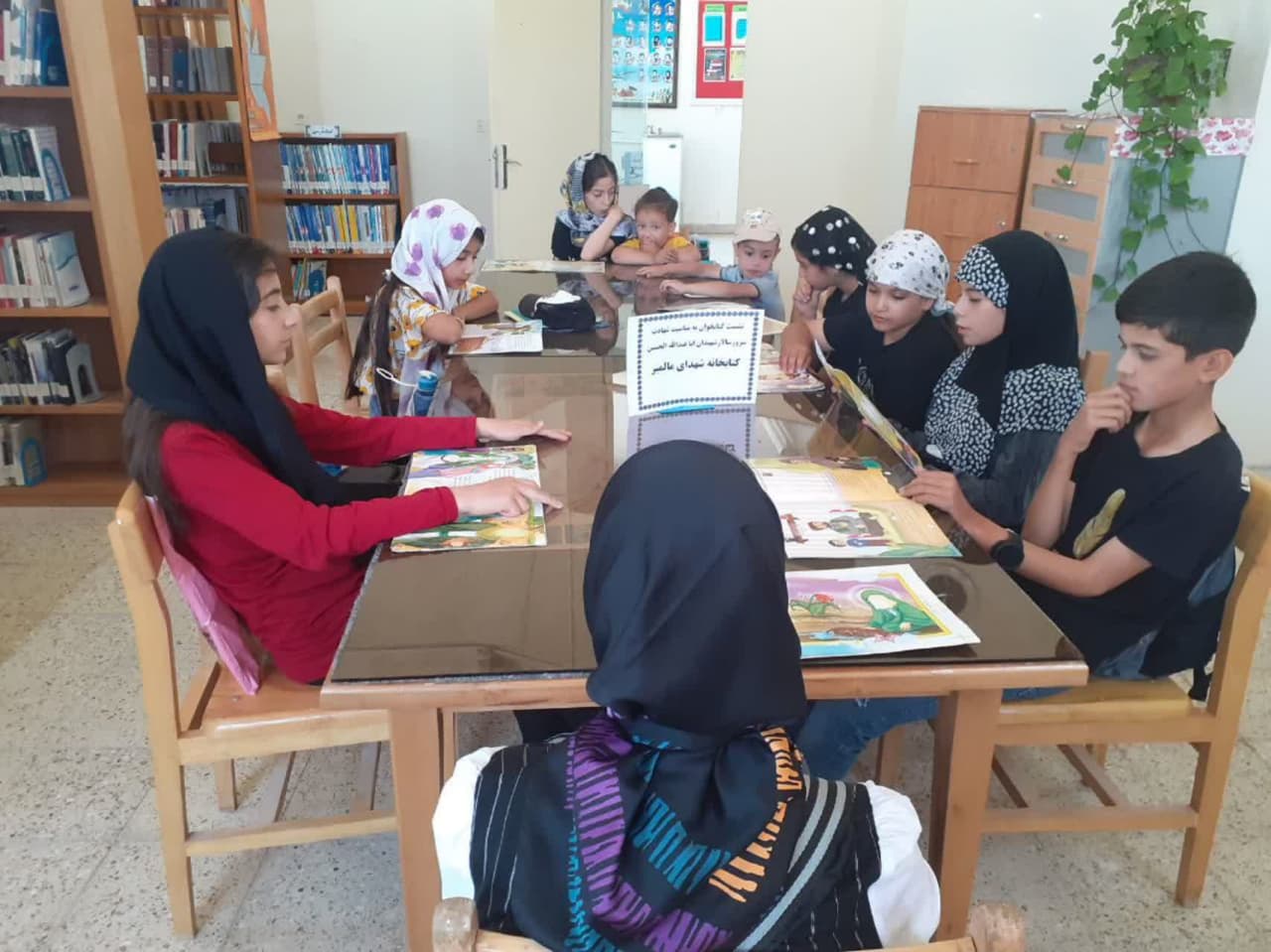 شور و شعور حسینی در کتابخانههای عمومی استان مرکزی