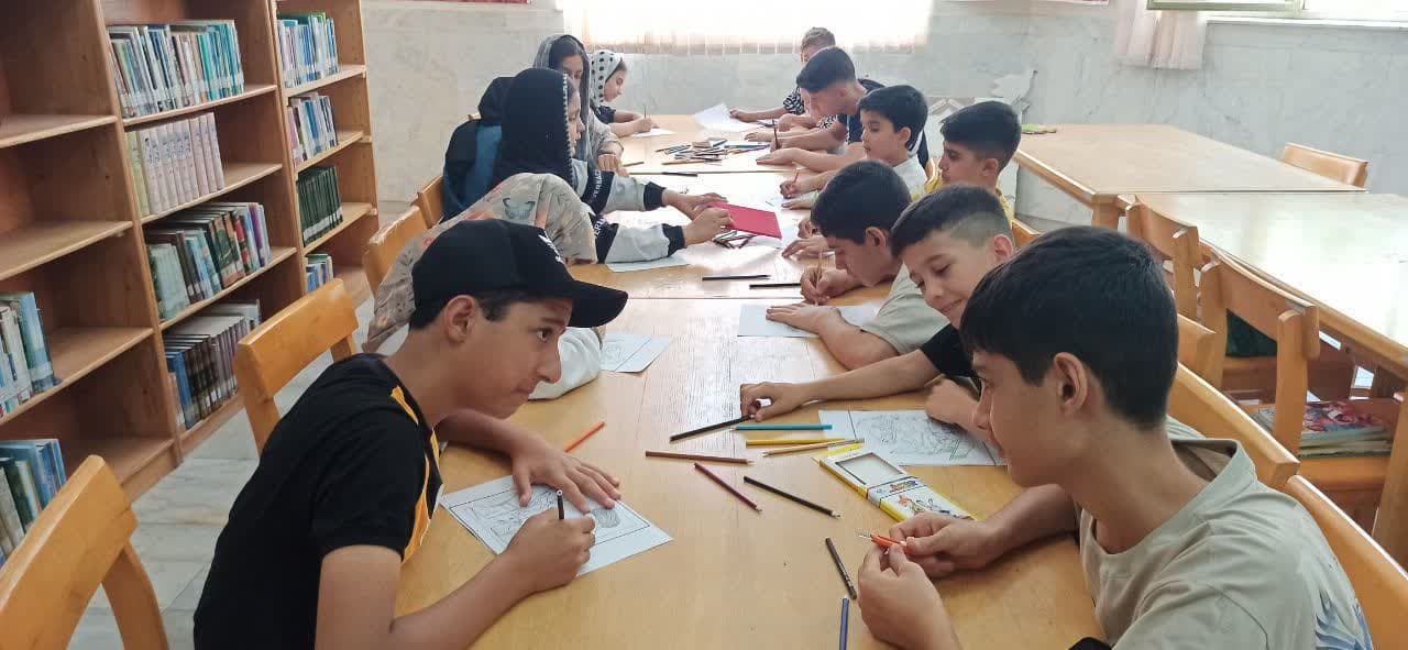 طنین حماسه و هنر در کتابخانههای عمومی استان مرکزی