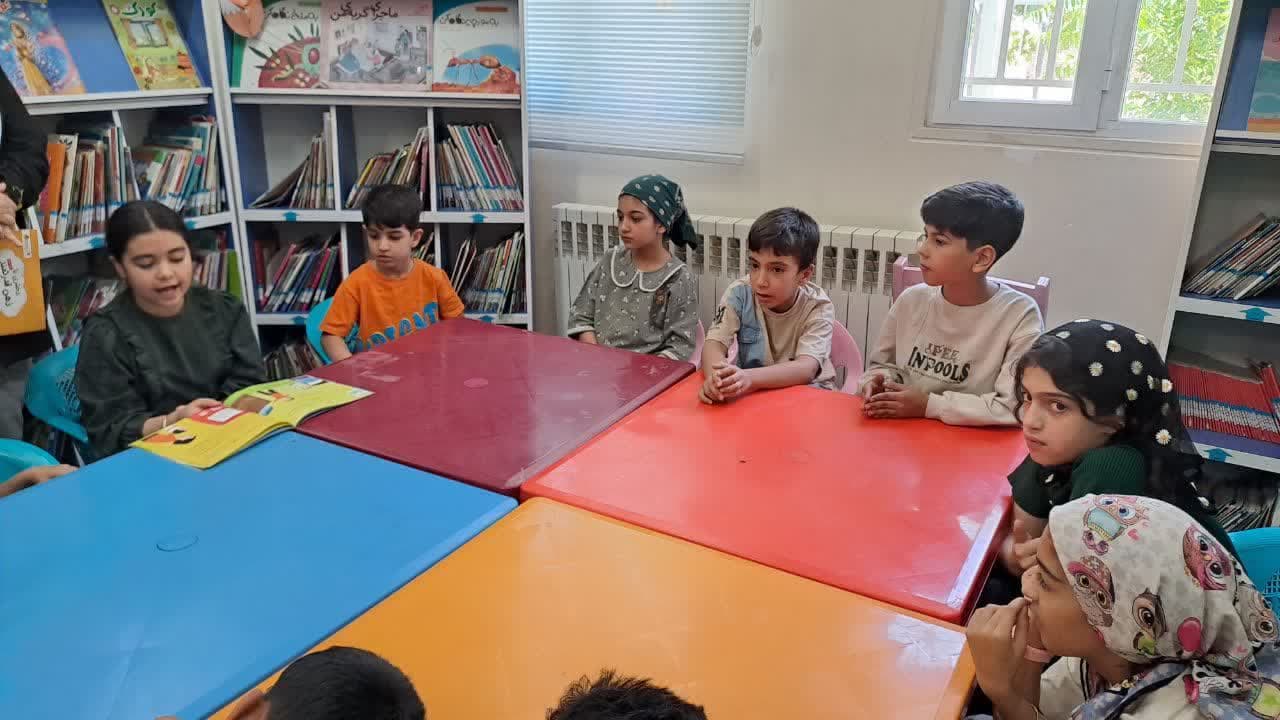 از محفل ادبی شاهنامهخوانی و آموزش داستاننویسی تا تدبر در قرآن