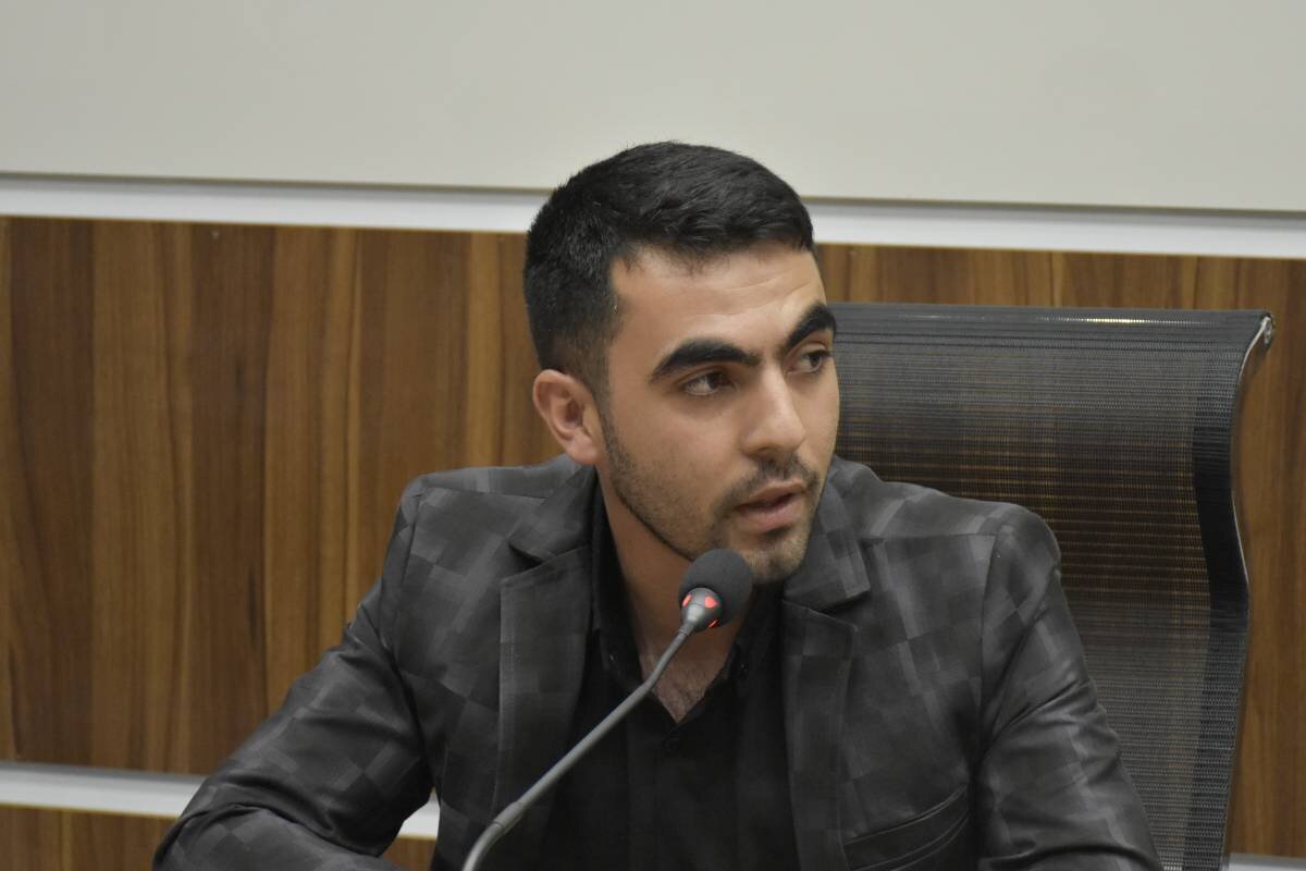 محفل شعر «ایستاده برای ایران» در آذربایجان شرقی برگزار شد