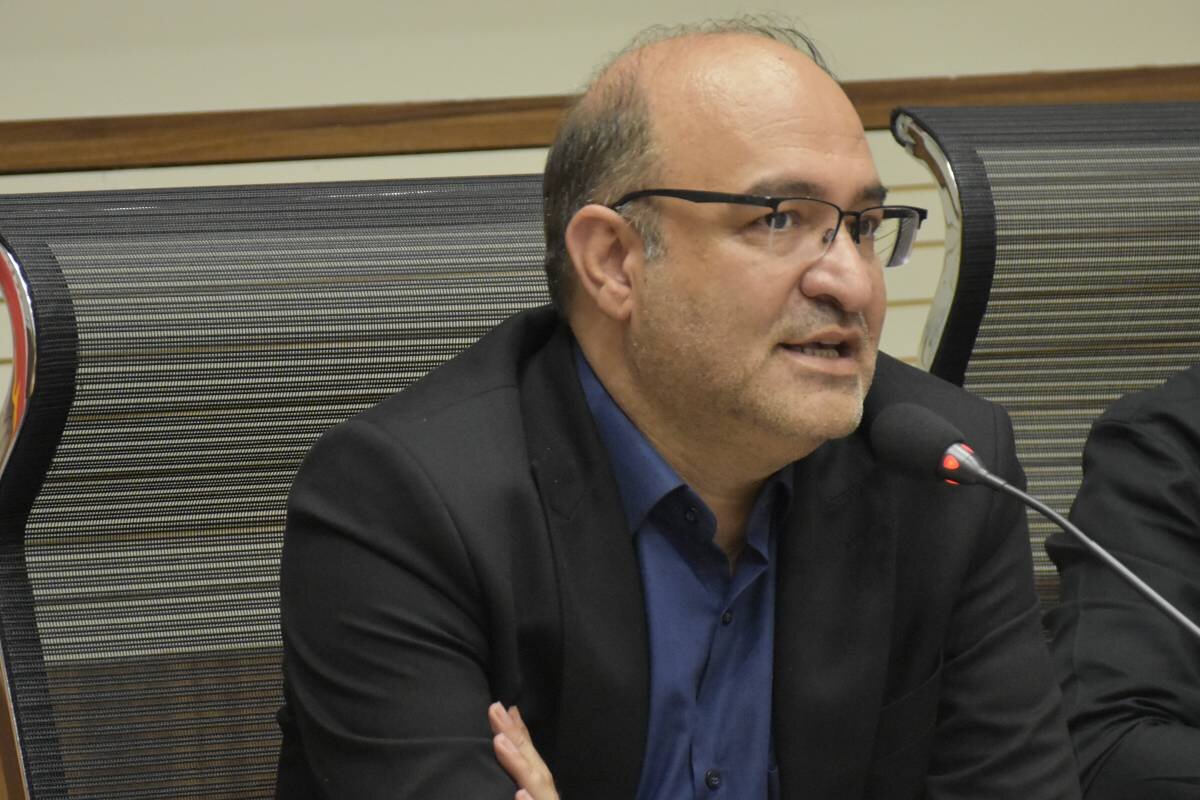 محفل شعر «ایستاده برای ایران» در آذربایجان شرقی برگزار شد