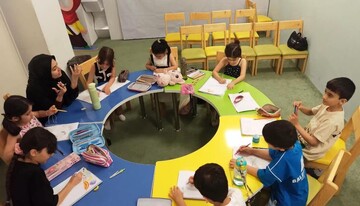 دوره آموزشی نقاشی با مداد رنگی ویژه کودکان ۶ تا ۱۰ سال به همت کتابخانه مرکزی امام خمینی (قدس سره) مشهد