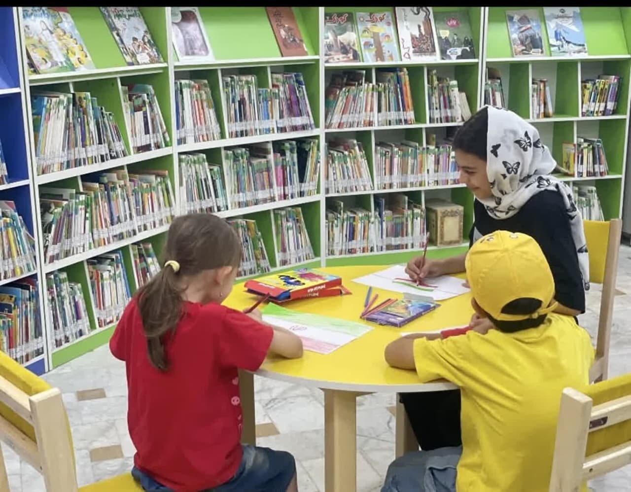 طنین حماسه و هنر در کتابخانه‌های عمومی استان مرکزی