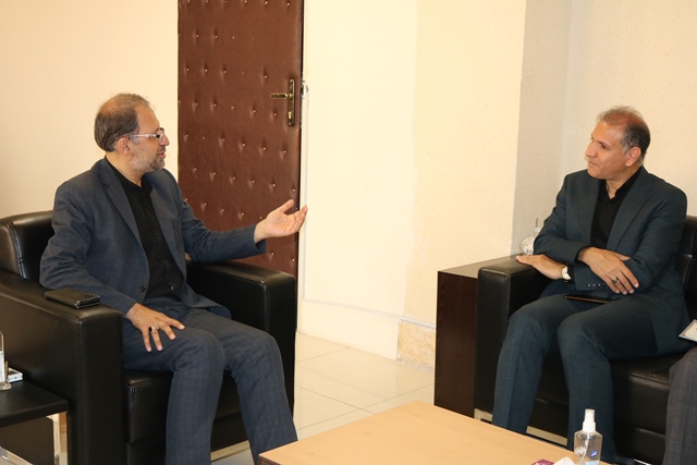 تلاش دوسویه برای تسهیلگری و ارائه خدمات نوین کتابخانهای، در طرح رساندن کتاب به مخاطبان در منزل