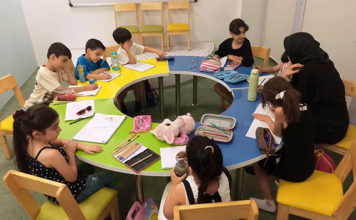 دوره آموزشی نقاشی با مداد رنگی ویژه کودکان ۶ تا ۱۰ سال برگزار شد