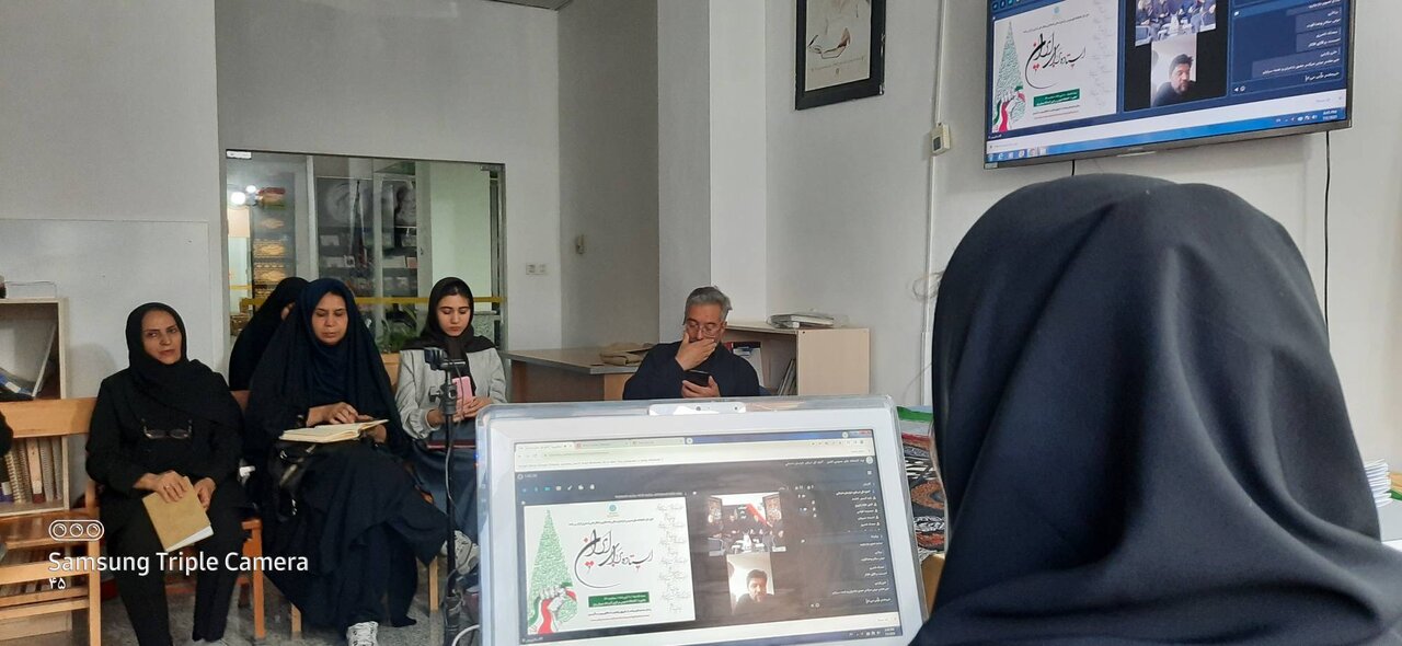 دیو هم باشد، ایرانی تهمتن زاده است