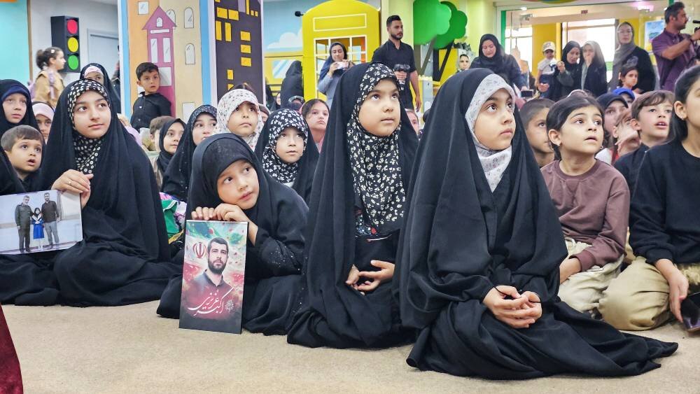 قاب‌هایی ماندگار از حضور پرشور فرزندان شهدای اقتدار در مراسم «فرزندان قهرمان»