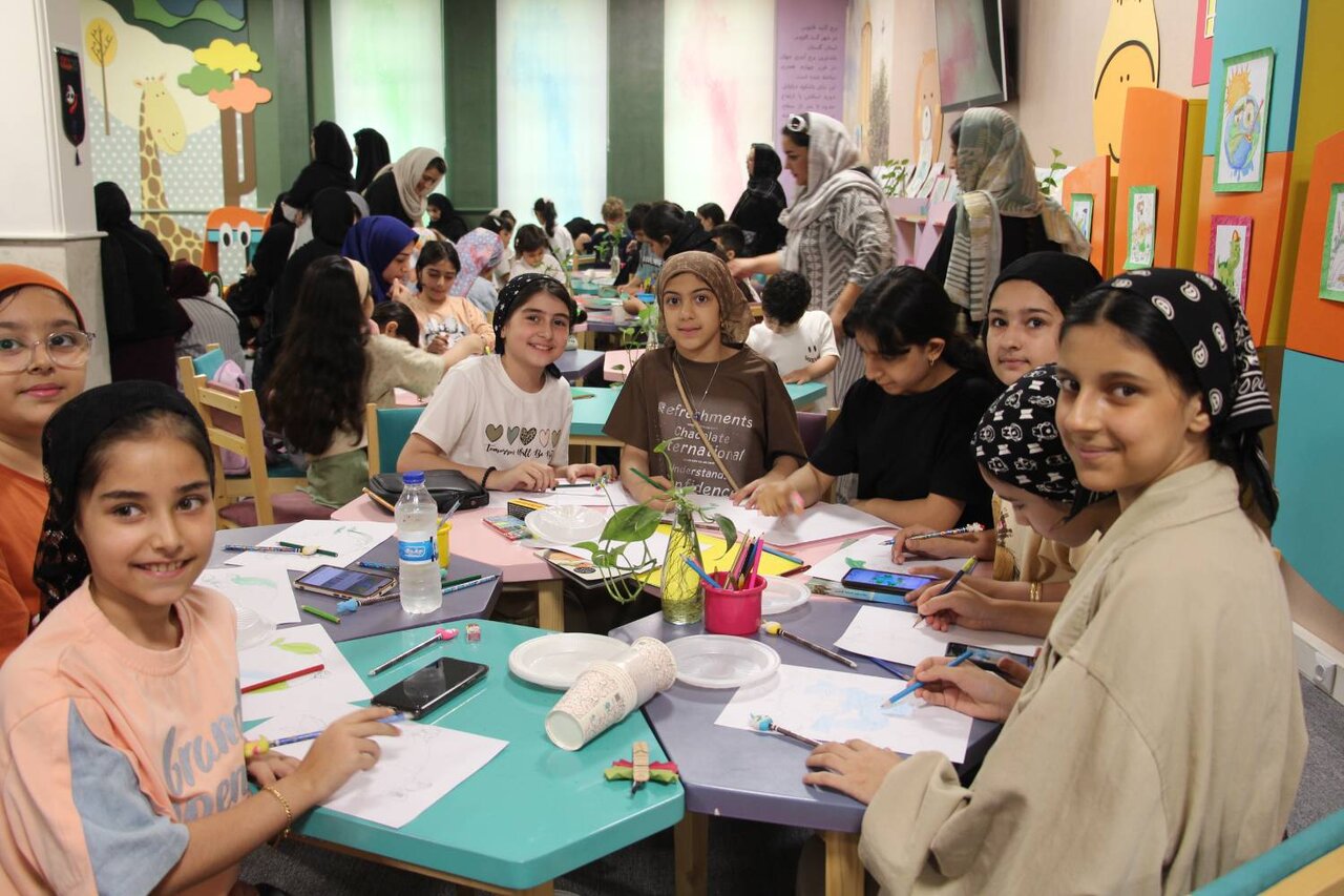 پویش «هر شهروند، یک حافظ پاکیزگی» در کتابخانه عمومی میرفندرسکی گرگان برگزار شد