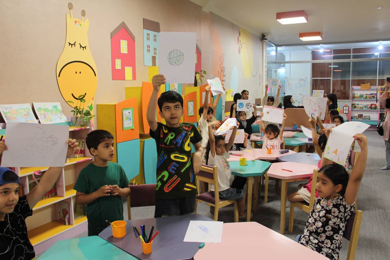 پویش «هر شهروند، یک حافظ پاکیزگی» در کتابخانه عمومی میرفندرسکی گرگان برگزار شد