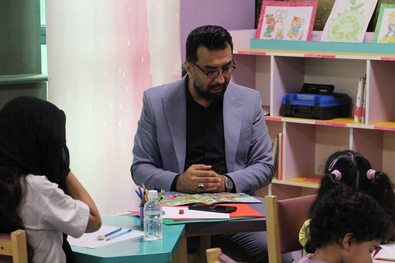 پویش «هر شهروند، یک حافظ پاکیزگی» در کتابخانه عمومی میرفندرسکی گرگان برگزار شد