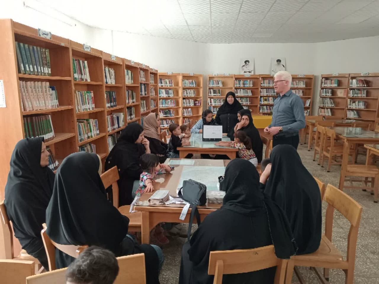 از محفل ادبی شاهنامهخوانی و آموزش داستاننویسی تا تدبر در قرآن