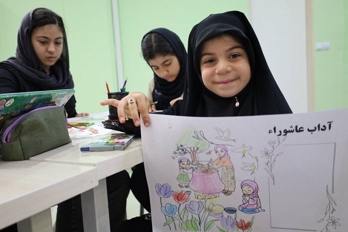 رویداد «عاشورا به روایت رنگ و کتاب» با حضور کودکان و نوجوانان در ارومیه برگزار شد