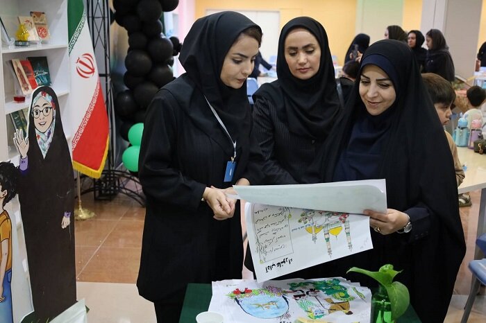 رویداد «عاشورا به روایت رنگ و کتاب» با حضور کودکان و نوجوانان در ارومیه برگزار شد