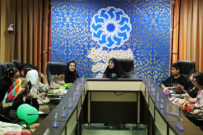 تجلیل از اعضای محفل ادبی کودک و نوجوان «دنیز» کتابخانه مرکزی ارومیه