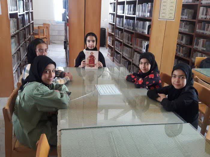 از محفل ادبی شاهنامه‌خوانی و آموزش داستان‌نویسی تا تدبر در قرآن